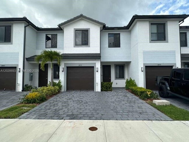 property at 1280 N Flagler Ave
