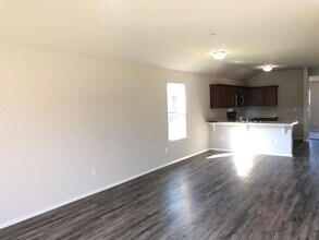 1296 S Springfield Dr in Fayetteville, AR - Building Photo - Building Photo