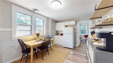 50 House St in Glastonbury, CT - Building Photo - Building Photo