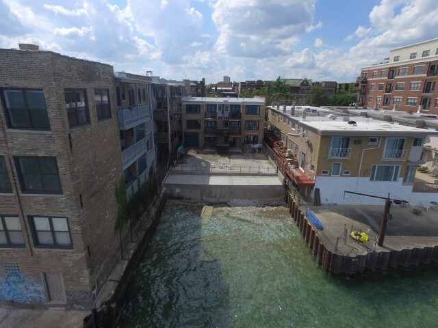 7609 N Eastlake Terrace-Unit -2N in Chicago, IL - Building Photo