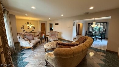 203 Summit Cross in Rutherford, NJ - Building Photo - Building Photo