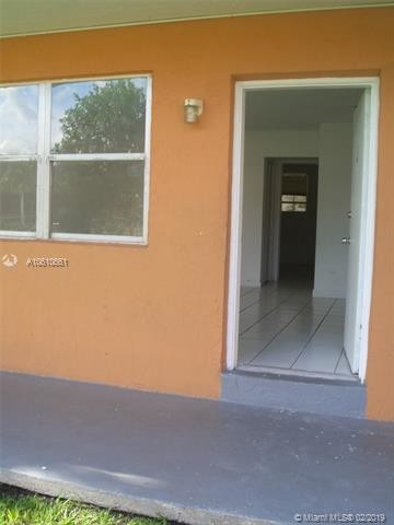 9760 SW 184th St-Unit -10D in Cutler Bay, FL - Building Photo