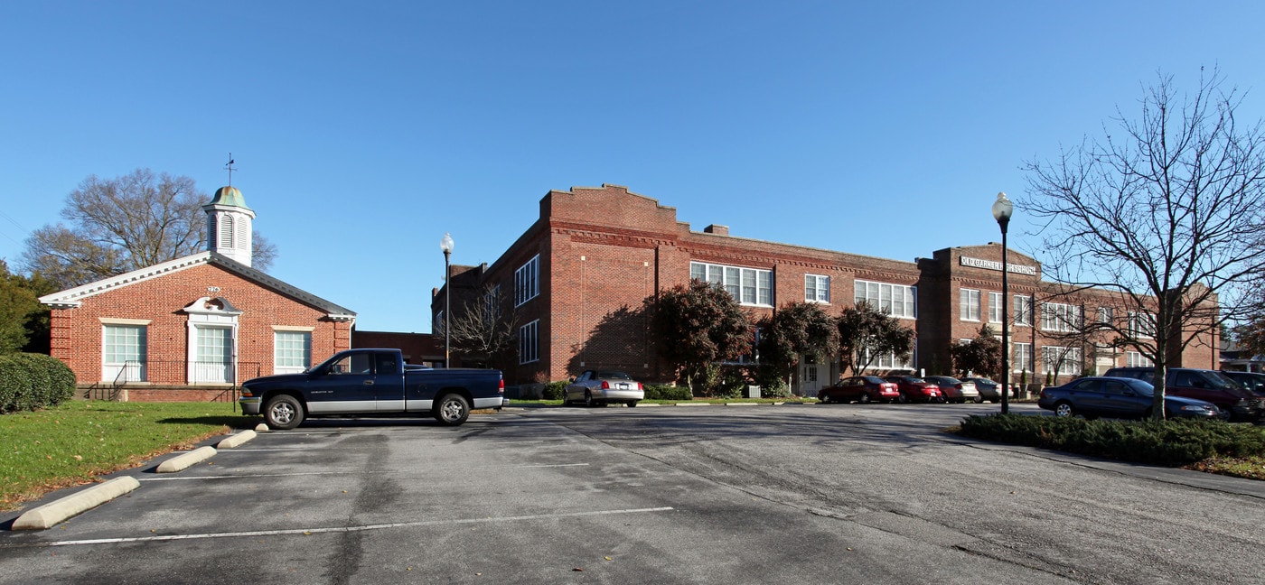 Olde School Commons in Garner, NC - Building Photo