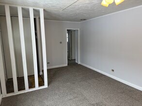 1126 N State St in Bloomington, IL - Foto de edificio - Building Photo