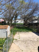 2008 Mansfield Rd in Toledo, OH - Building Photo - Building Photo
