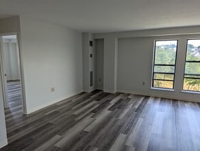 750 Davol St, Unit 211 in Fall River, MA - Building Photo - Building Photo