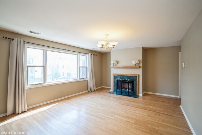 702 S Lytle St in Chicago, IL - Building Photo - Building Photo