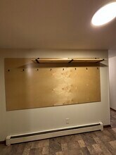 4 Poland Rd, Unit B in Freeport, ME - Foto de edificio - Building Photo