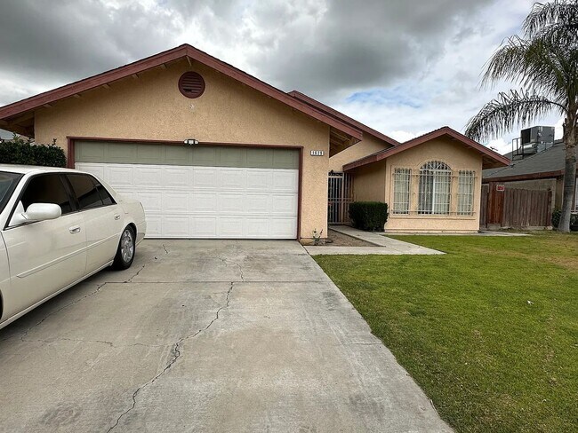 property at 1629 5th Pl