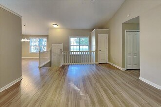 132 Hickory View Ln in Acworth, GA - Building Photo - Building Photo