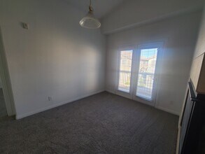 4817 Straight Flush Dr in Las Vegas, NV - Building Photo - Building Photo