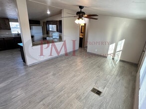 5361 Jemez Way in Las Cruces, NM - Building Photo - Building Photo