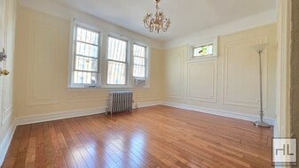 28 STREET, Unit 1 in Queens, NY - Building Photo