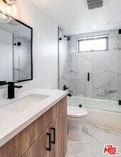 354 Newland St in Los Angeles, CA - Building Photo - Building Photo