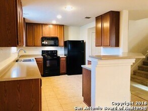 6527 San Miguel Way in Converse, TX - Building Photo - Building Photo