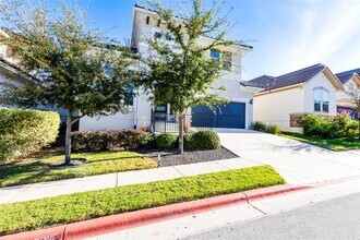 11912 Bayshore Cv in Austin, TX - Building Photo - Building Photo