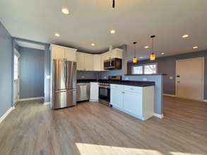 817 Tomahawk Trail in Round Lake Heights, IL - Building Photo - Building Photo