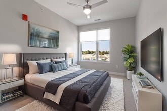 Tigris Tower in Sterling Heights, MI - Foto de edificio - Building Photo