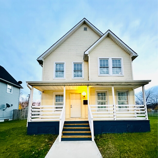 property at 3007 Wade Ave