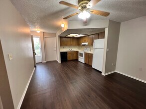 4330 Tartan Ave in Spring Hill, FL - Building Photo - Building Photo