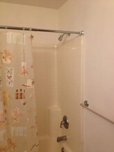 4436 Alderbury St in Eugene, OR - Foto de edificio - Building Photo