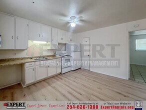 1705 Mulford St in Killeen, TX - Building Photo - Building Photo