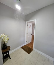 6 Pilgrim Rd, Unit 2 in Haverhill, MA - Building Photo - Building Photo