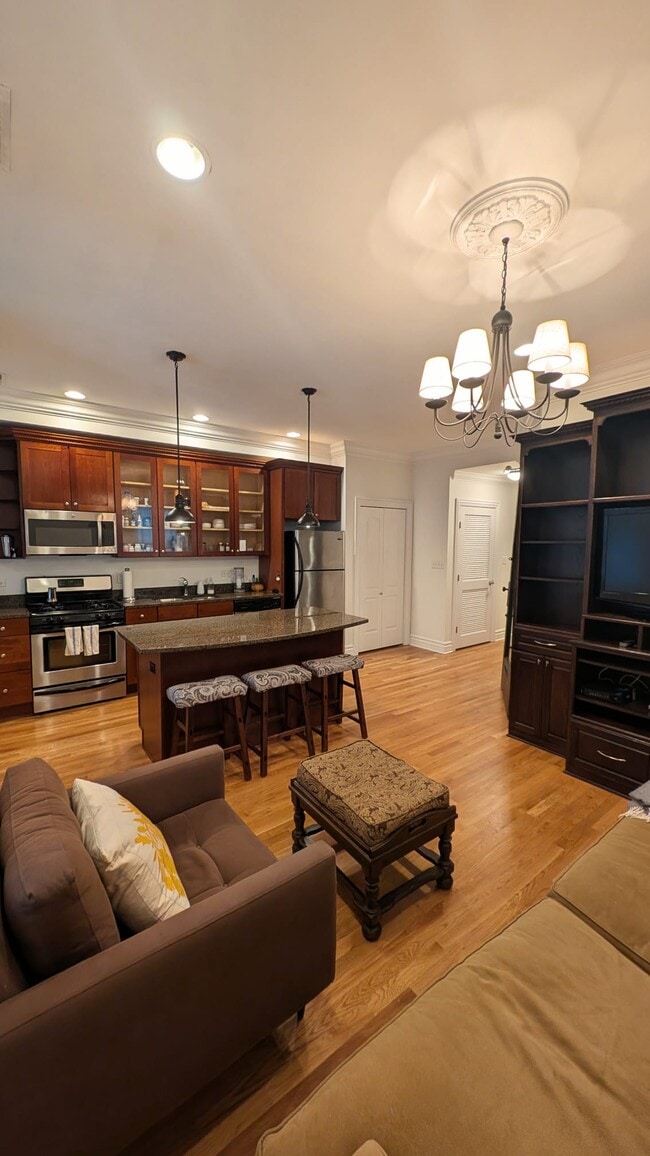 property at 1707 N Crilly Ct