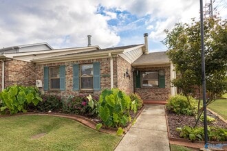 1200 Catskill Cir SE in Huntsville, AL - Building Photo - Building Photo
