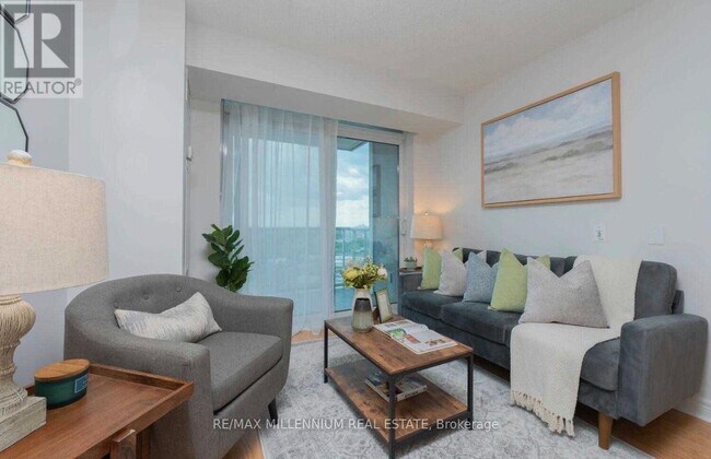 83 Borough Dr in Toronto, ON - Building Photo - Building Photo