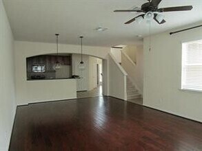 8422 Sunset Loch Dr in Spring, TX - Foto de edificio - Building Photo