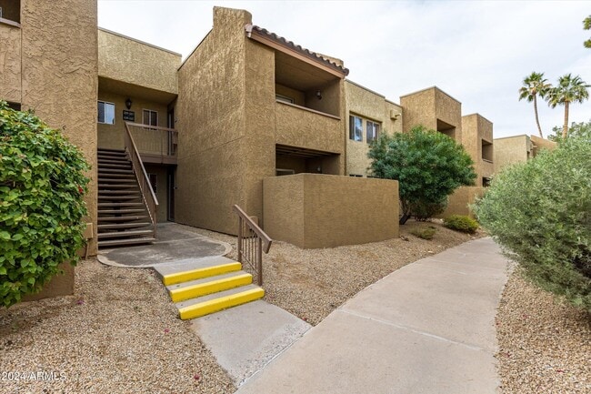 5877 N Granite Reef Rd in Scottsdale, AZ - Building Photo - Building Photo