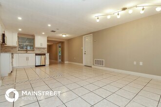 9226 Rainbow Ln in Port Richey, FL - Building Photo - Building Photo