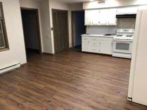 100 E Crabtree Cir in Wausau, WI - Building Photo - Building Photo