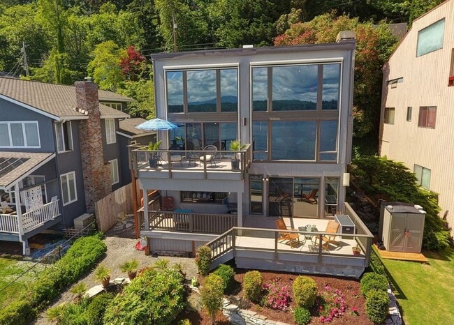 1120 West Lake Sammamish Pkwy NE in Bellevue, WA - Building Photo - Building Photo