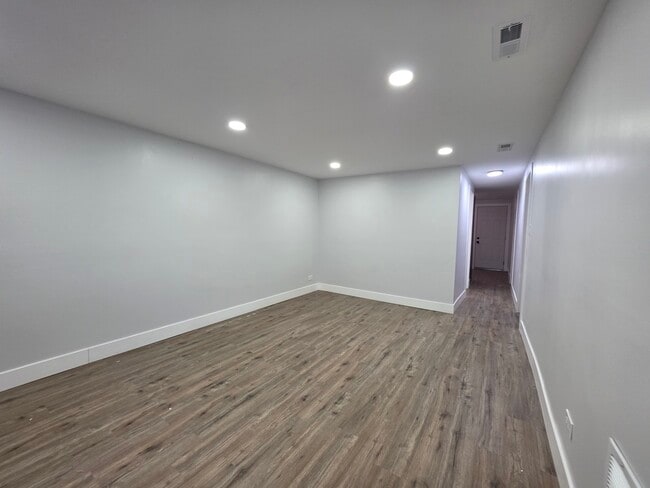 1621 E 74th Pl in Chicago, IL - Building Photo - Building Photo