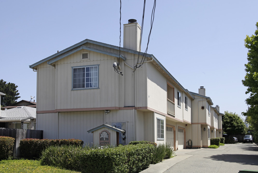 21046 Baker Rd in Castro Valley, CA - Building Photo