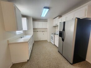 74571 Sunrise Dr in Twentynine Palms, CA - Building Photo - Building Photo