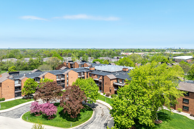 Cloisters of Greenfield in Milwaukee, WI - Building Photo - Building Photo