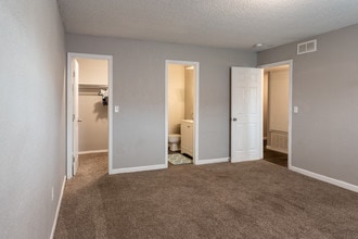 Prairie At Yukon in Yukon, OK - Building Photo - Interior Photo