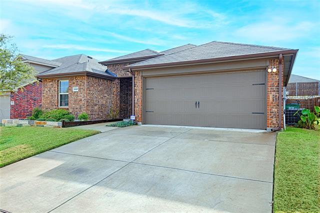 2326 Conklin Dr in Fate, TX - Building Photo