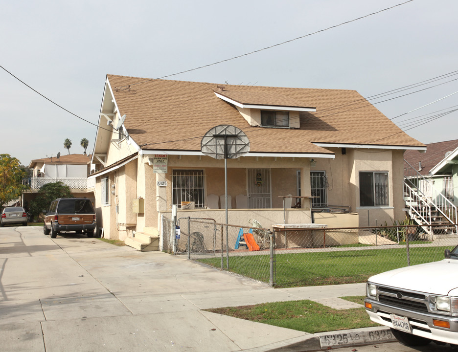 6325 Bear Ave in Bell, CA - Building Photo