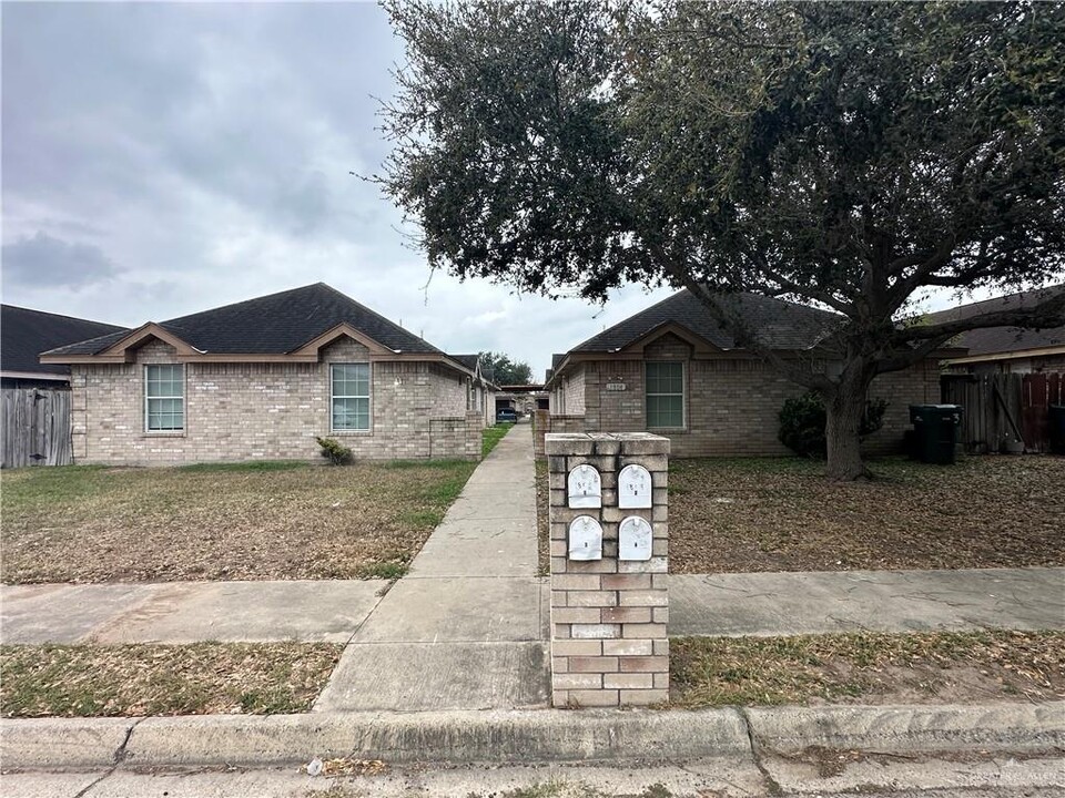 1804 S Kumquat St in Pharr, TX - Building Photo