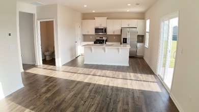 969 Pineland Dr in Woodruff, SC - Building Photo - Building Photo
