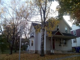 839 E John St, Unit Lower in Appleton, WI - Building Photo