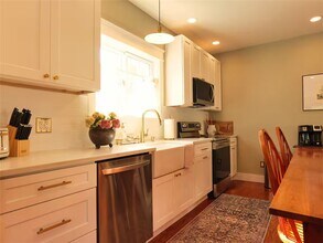 5 Bevins Rd in Oneonta, NY - Building Photo - Building Photo
