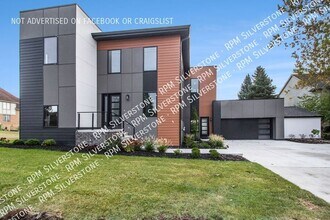 6480 John R Rd in Troy, MI - Building Photo - Building Photo
