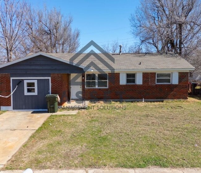 1216 McGregor Dr in Midwest City, OK - Building Photo - Building Photo