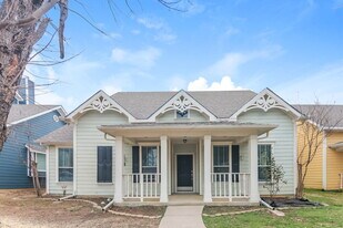 1042 Devonshire Dr in Providence Village, TX - Building Photo