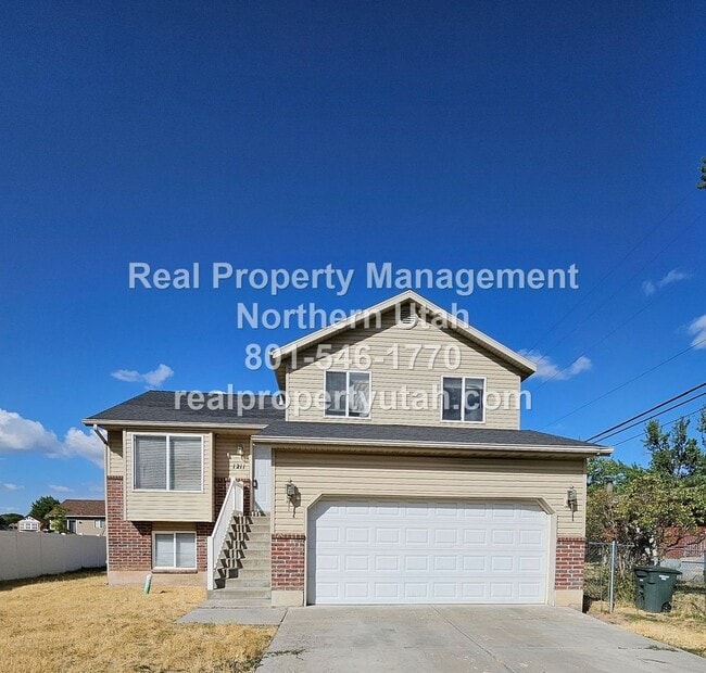 property at 1211 N Jefferson Ave